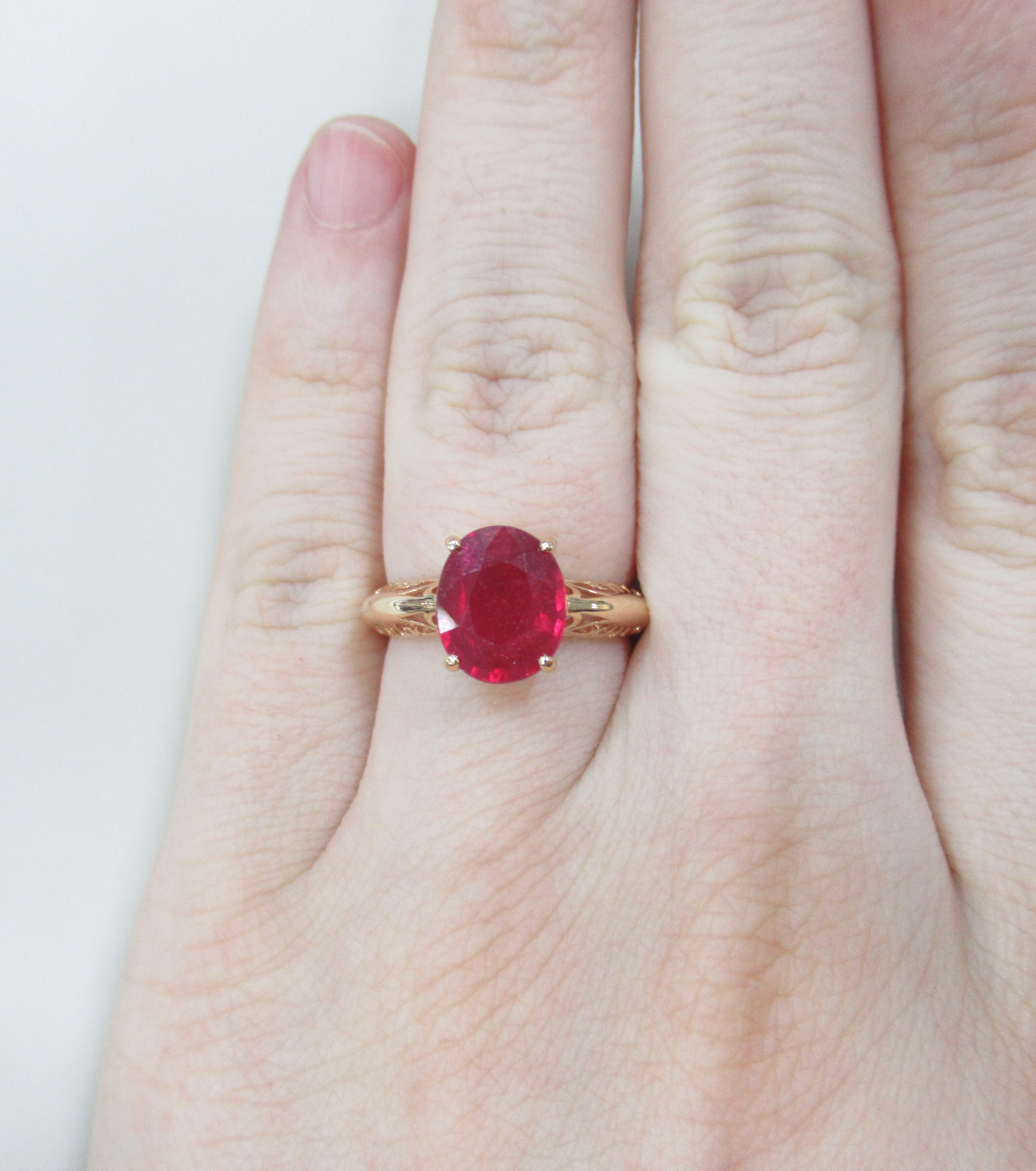 Серебряное кольцо с рубином